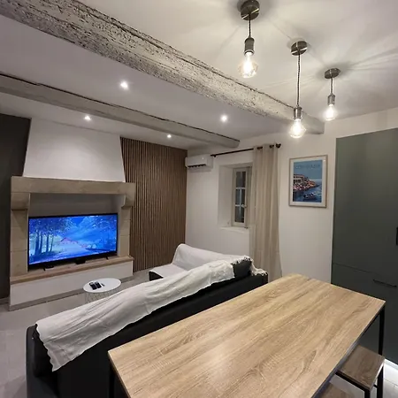 Holiday home Maison Intra-muros 2024 *